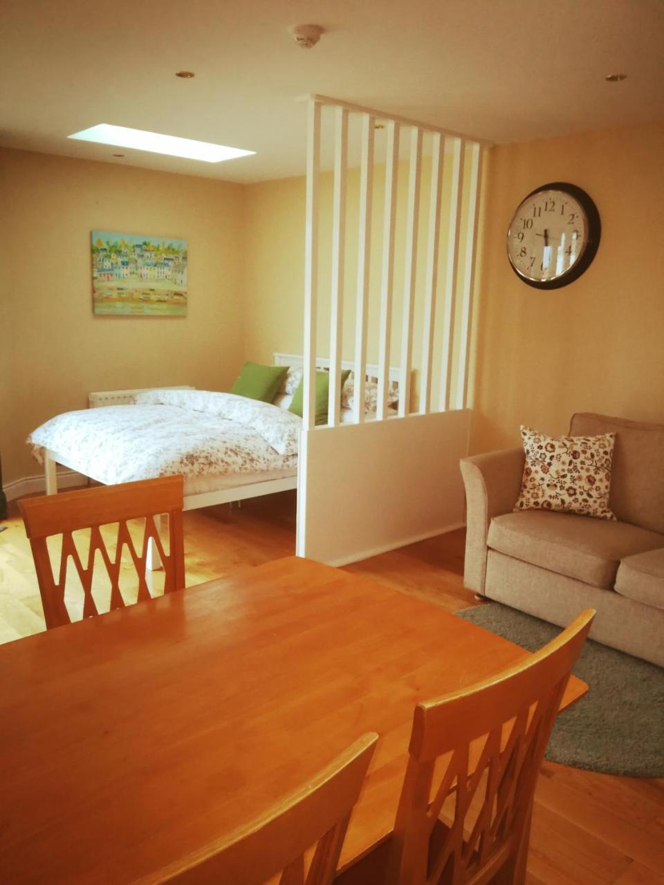 The Village Rooms دوندالك المظهر الخارجي الصورة